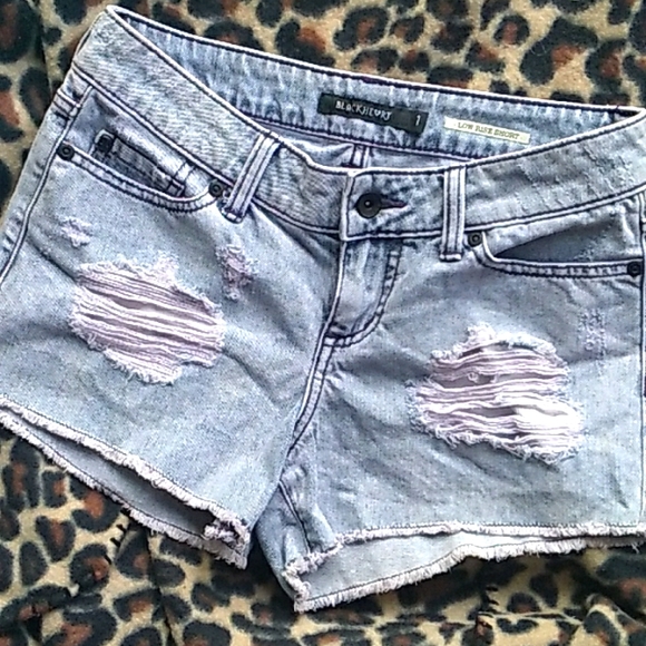 Blackheart Denim - HOT TOPIC Blackheart distressed Shorts